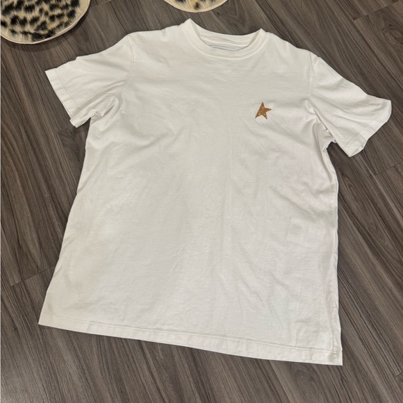 Fits a medium - Picture 1 of 3